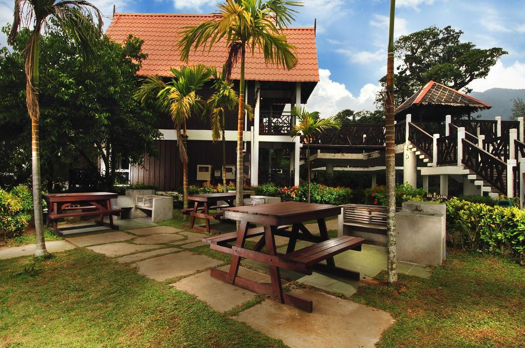 Paya Beach Spa & Dive Resort Kampung Genting Εξωτερικό φωτογραφία