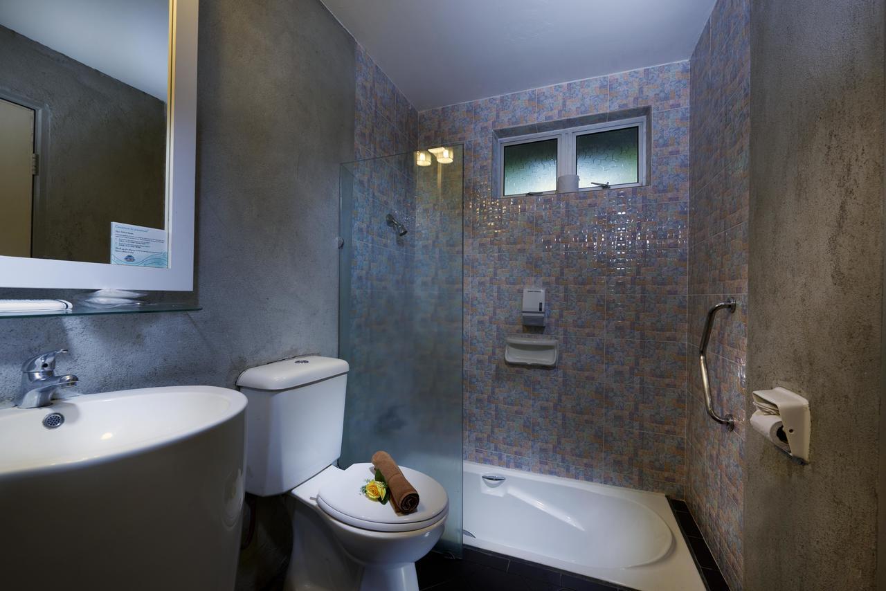 Paya Beach Spa & Dive Resort Kampung Genting Εξωτερικό φωτογραφία